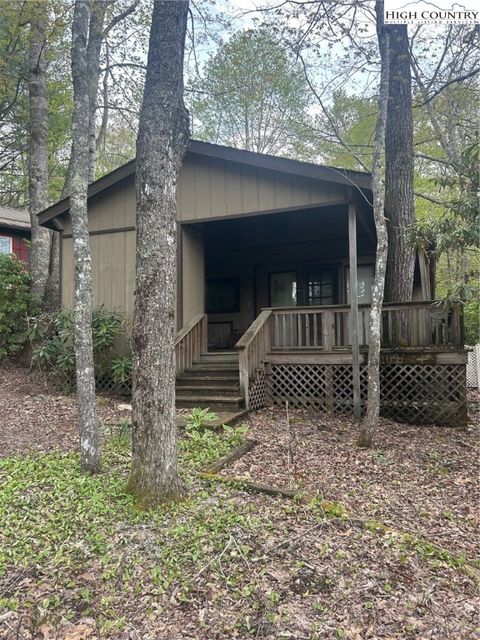 Photo of 210 Laurel Lane, Newland, NC 28657 (MLS # 255337)