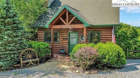 Photo of 240 Deer Knoll Drive, Piney Creek, NC 28663 (MLS # 256585)