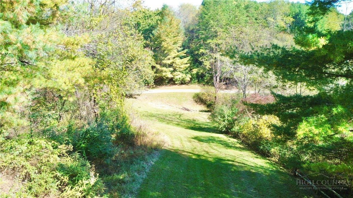 464 Lucky Hill Road