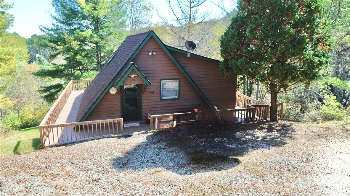 464 Lucky Hill Road