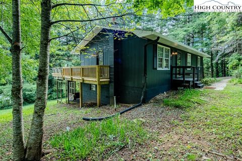 Photo of 156 N Buffalo Meadows Road, West Jefferson, NC 28694 (MLS # 257396)