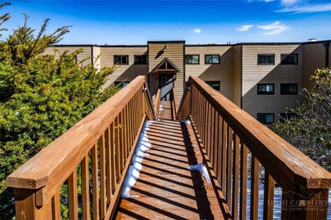 Photo of 108 Sugar Ski Drive #833, Sugar Mountain, NC 28604 (MLS # 263701)