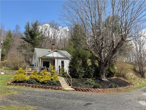 Photo of 1680 NC HWY194 South Highway, Todd, NC 28684 (MLS # 261263)