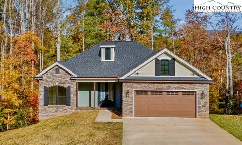 Photo of 309 NE Sassafras Court, Lenoir, NC 28645 (MLS # 258955)