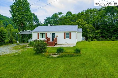 Photo of 201 W Laurel Knob Road, Todd, NC 28684 (MLS # 256239) Photo of 201 W Laurel Knob Road, Todd, NC 28684 (MLS # 256239)