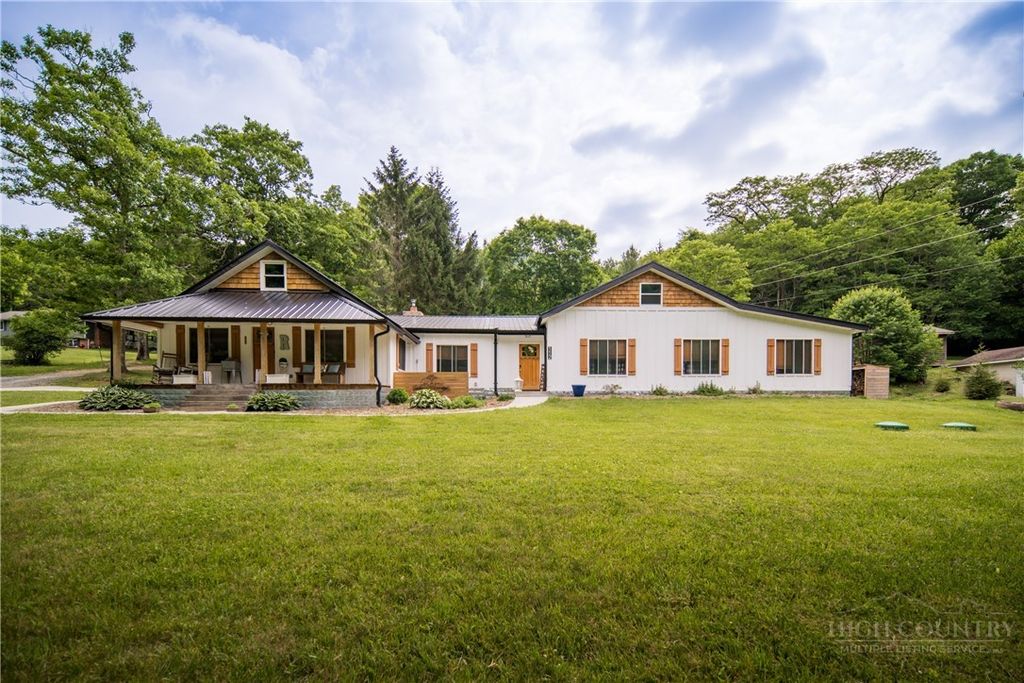 Photo of 112 Canter Road, Todd, NC 28684 (MLS # 262546)