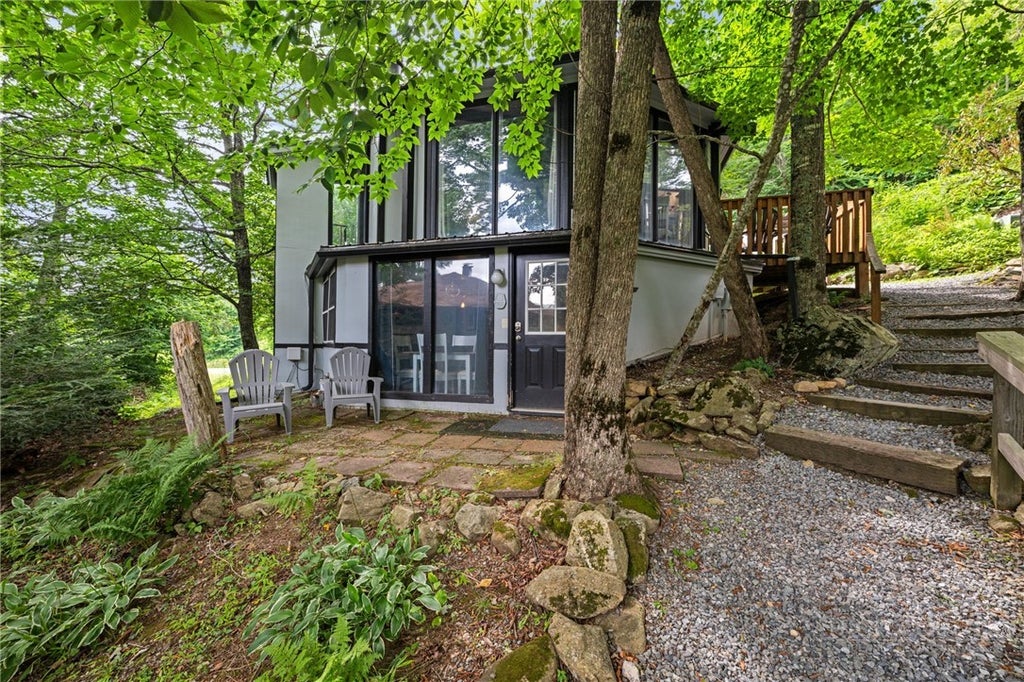 Photo of 520 Briarcliff Road, Banner Elk, NC 28604 (MLS # 263382)
