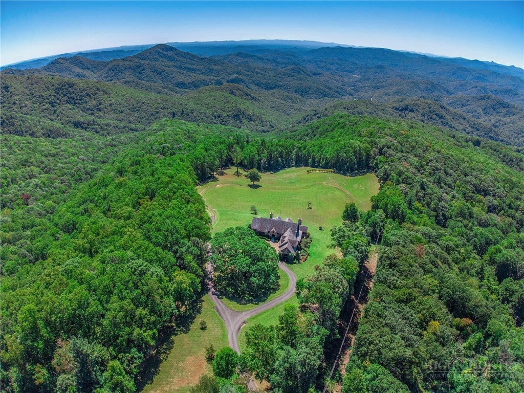 733 Dogwood Lane