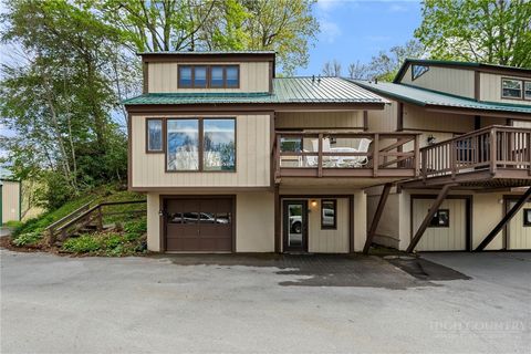 Photo of 1317 Sugar Mountain Drive #M-54, Sugar Mountain, NC 28657 (MLS # 261767)