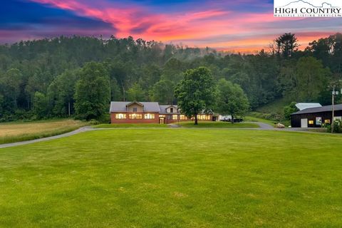 Photo of 5500 Roan Creek, Mountain City, TN 37683 (MLS # 255921) Photo of 5500 Roan Creek, Mountain City, TN 37683 (MLS # 255921)