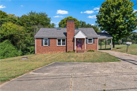 Photo of 5035 Shattalon Drive, Winston Salem, NC 27106 (MLS # 264346)