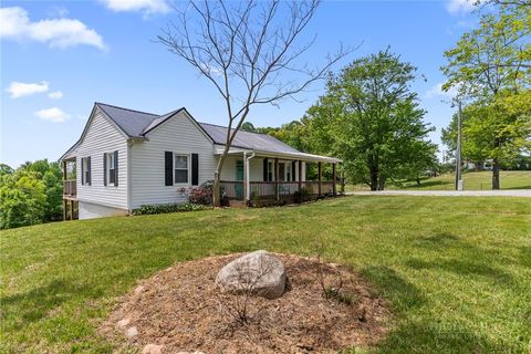 Photo of 4532 NC Highway 18, Sparta, NC 28675 (MLS # 261866)