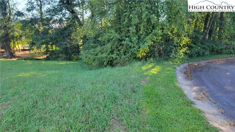 Photo of Lot 122 122 Friar Court, North Wilkesboro, NC 28659 (MLS # 258033)