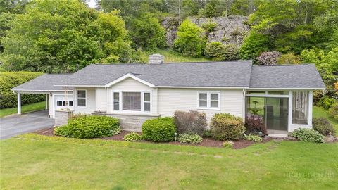 Photo of 189 Old NC 181 Highway, Newland, NC 28657 (MLS # 261779)