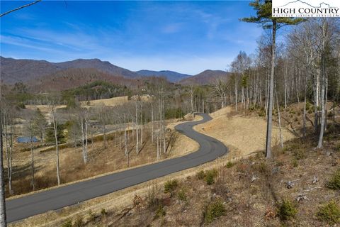 Photo of Lot 15 Summit View Parkway, Spruce Pine, NC 28777 (MLS # 260079)