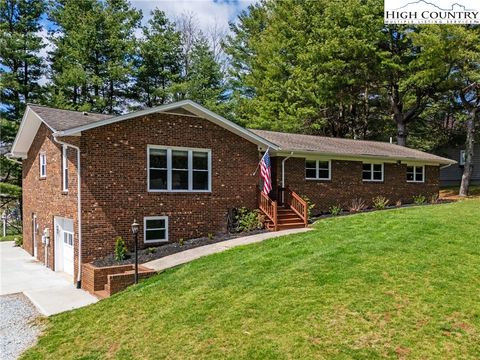 Photo of 277 Perkins Street, Boone, NC 28607 (MLS # 254794)