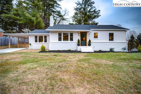 Photo of 290 Farthing Street, Boone, NC 28607 (MLS # 246796)