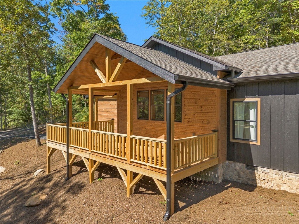 642 Woodstown Road