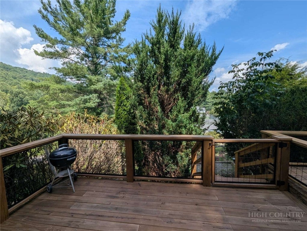 196 Trout Pond Lane 2