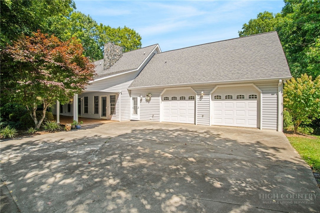 252 Rocky Gap Road