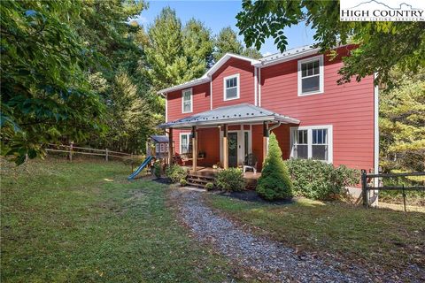 Photo of 376 Daniel Drive, Boone, NC 28607 (MLS # 246599)