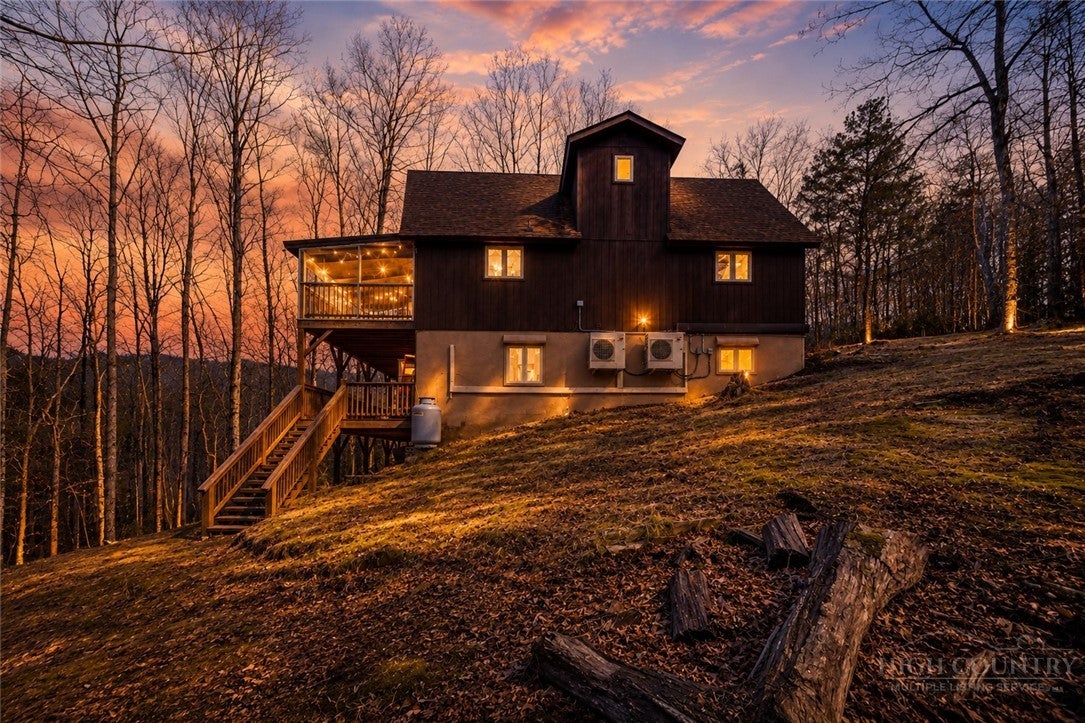603 Hawk Ridge Road