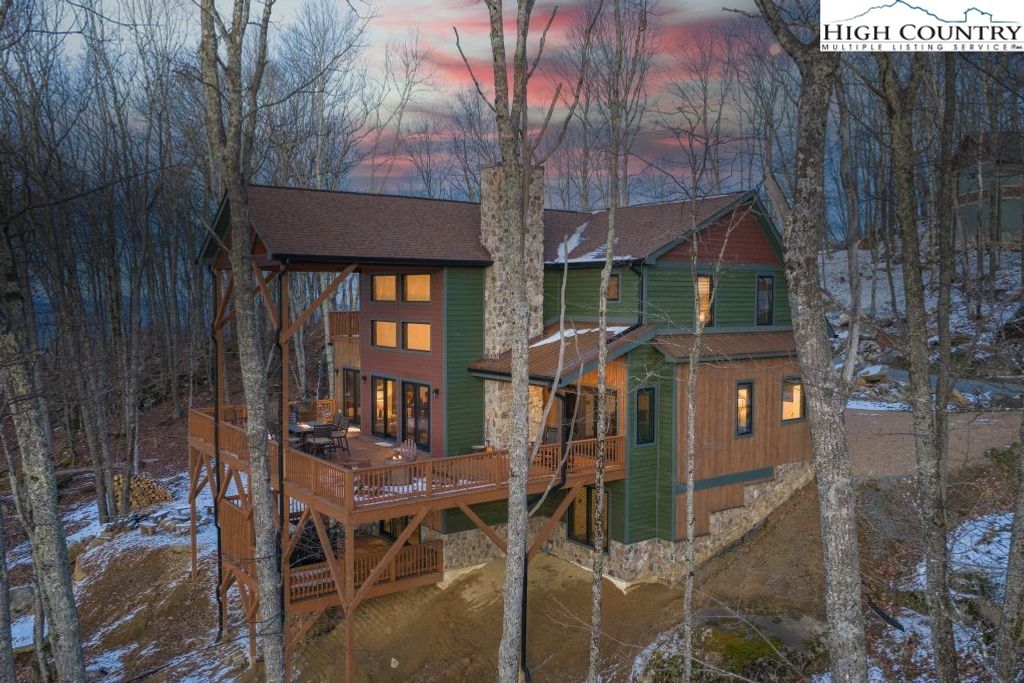 Photo of 27 Timber Rock Trail, Banner Elk, NC 28604 (MLS # 259290)