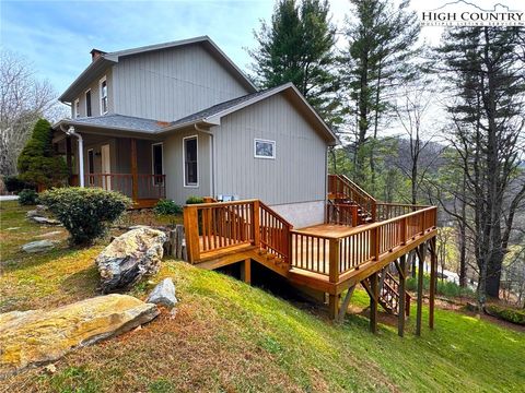 Photo of 240 Hiview Drive, Blowing Rock, NC 25615 (MLS # 259247)