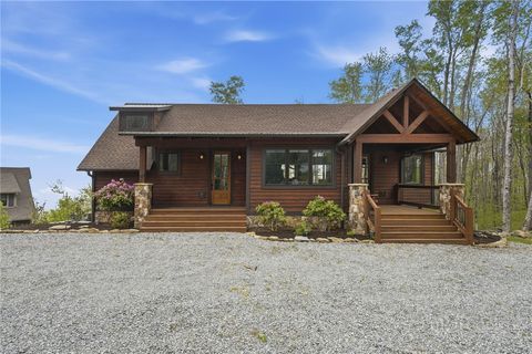 Photo of 479 Rippling Waters Trail, Banner Elk, NC 28604 (MLS # 259125)