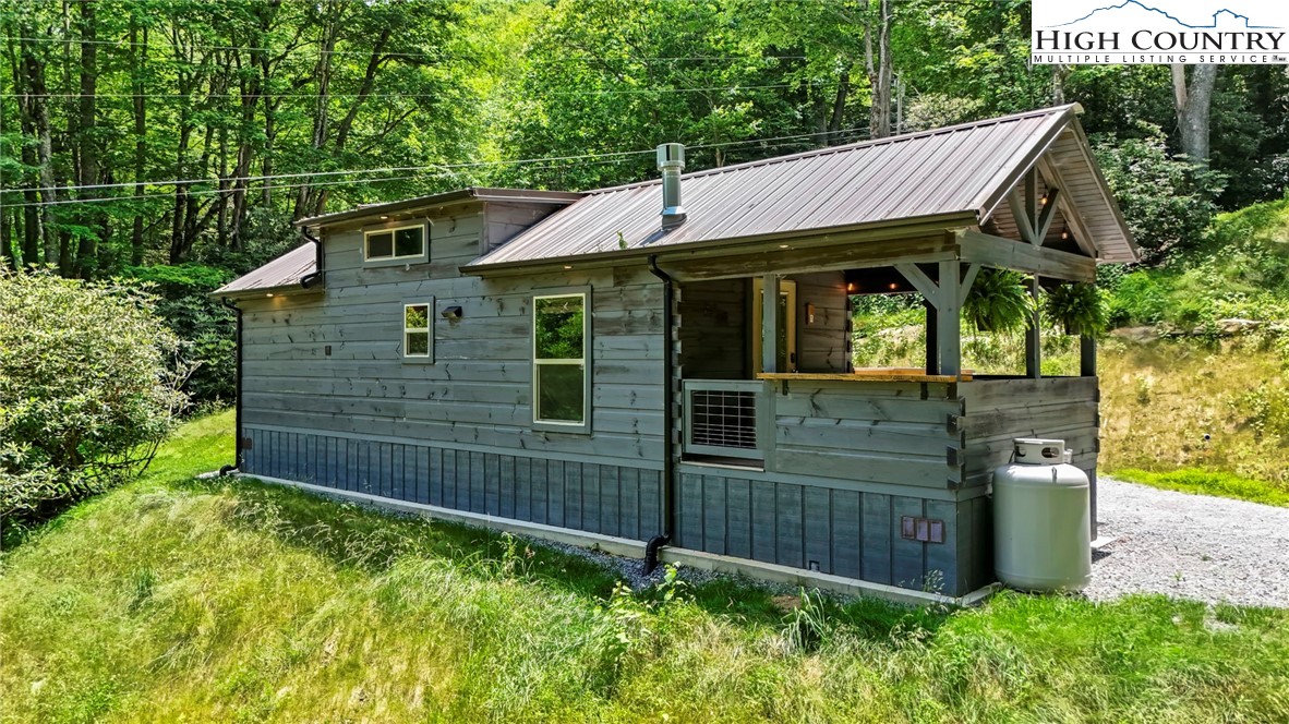 Boone, North Carolina 28607, United States, 1 Bedroom Bedrooms, ,1 BathroomBathrooms,Residential,Active,163209