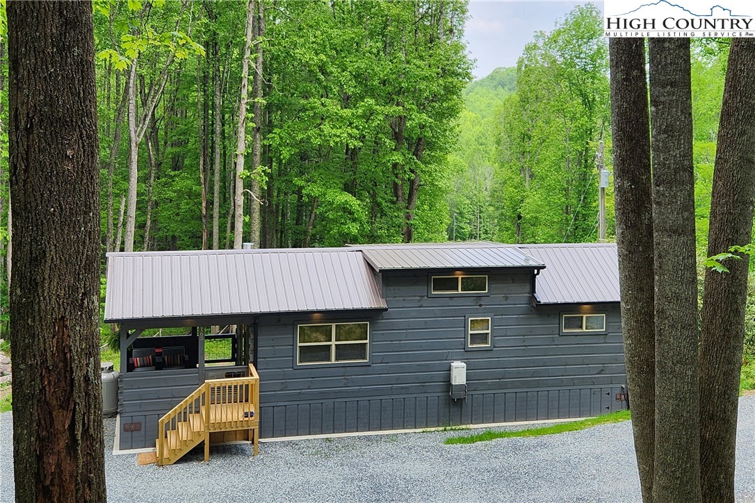 Boone, North Carolina 28607, United States, 1 Bedroom Bedrooms, ,1 BathroomBathrooms,Residential,Active,163209