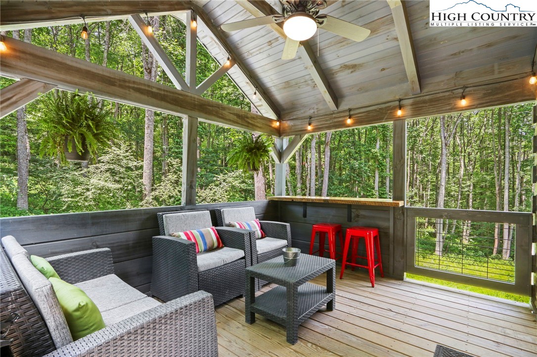 Boone, North Carolina 28607, United States, 1 Bedroom Bedrooms, ,1 BathroomBathrooms,Residential,Active,163209