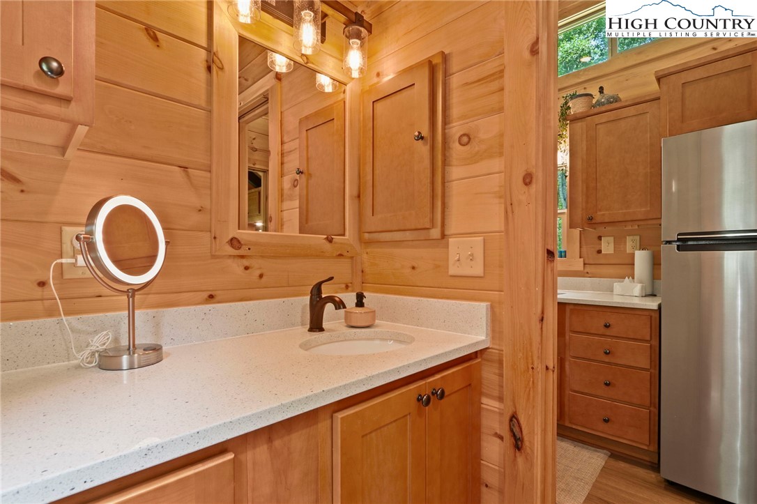 Boone, North Carolina 28607, United States, 1 Bedroom Bedrooms, ,1 BathroomBathrooms,Residential,Active,163209