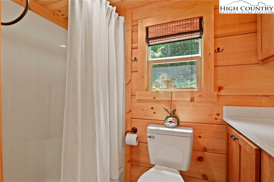 Boone, North Carolina 28607, United States, 1 Bedroom Bedrooms, ,1 BathroomBathrooms,Residential,Active,163209