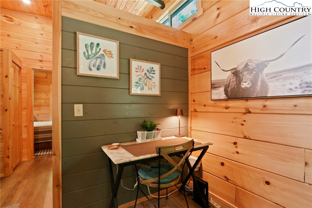 Boone, North Carolina 28607, United States, 1 Bedroom Bedrooms, ,1 BathroomBathrooms,Residential,Active,163209