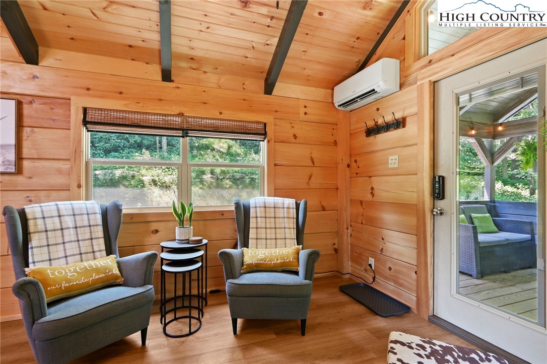 Boone, North Carolina 28607, United States, 1 Bedroom Bedrooms, ,1 BathroomBathrooms,Residential,Active,163209