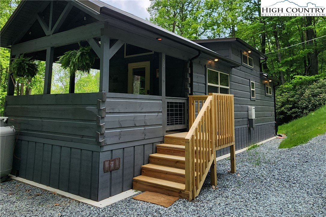 Boone, North Carolina 28607, United States, 1 Bedroom Bedrooms, ,1 BathroomBathrooms,Residential,Active,163209