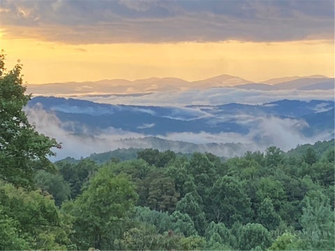 Photo of 374 Tinys Mountain Drive, Deep Gap, NC 28618 (MLS # 263128)