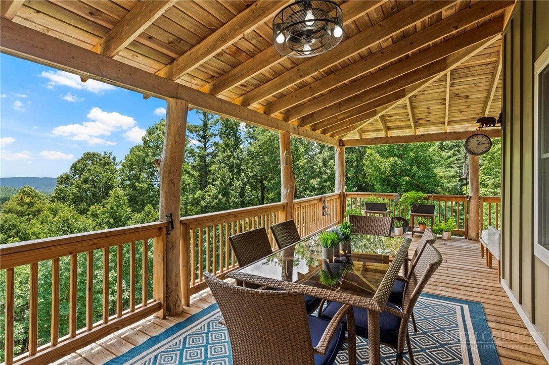 374 Tinys Mountain Drive