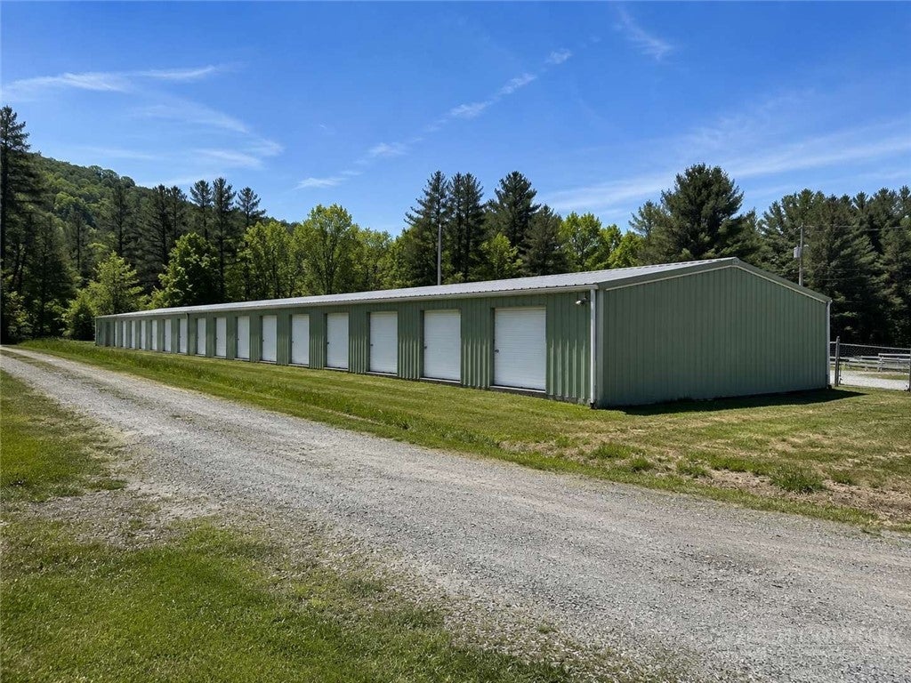 7350 Old 421 Highway