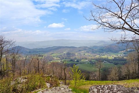 Photo of Lot 61 Rocky Parkway, Banner Elk, NC 28604 (MLS # 261367)