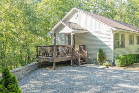Homes For Sale - 120 Ridge Road<br/> Avery County, Newland, NC 28657