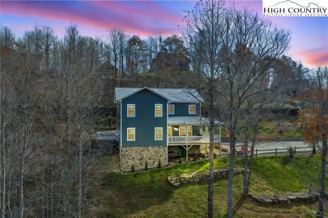 Photo of 301 Crossmor Drive, Todd, NC 28684 (MLS # 258907)