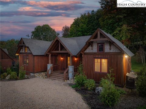 Photo of 303 High Country Overlook, Banner Elk, NC 28604 (MLS # 259295)