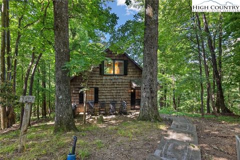 Photo of 132 Sassafras, Deep Gap, NC 28618 (MLS # 250634)