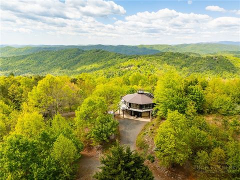 Photo of 146 Cherokee Lane, Purlear, NC 28665 (MLS # 261516)