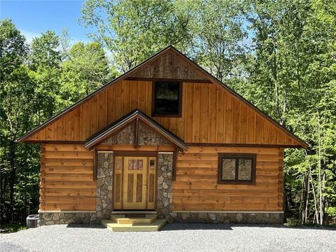 Photo of 138 Talon Drive, Boone, NC 28607 (MLS # 262005)
