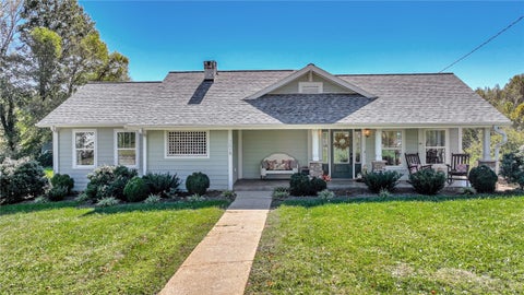 Photo of 201 W Henderson Drive, Wilkesboro, NC 28697 (MLS # 264888)