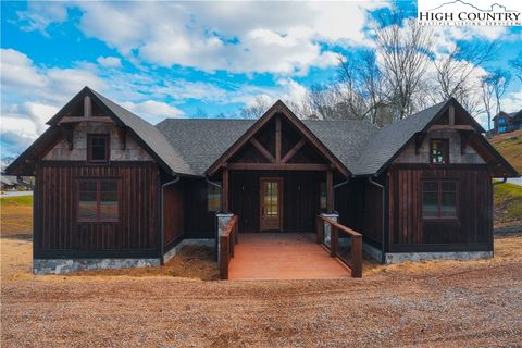 Photo of 123 High Country Overlook, Banner Elk, NC 28604 (MLS # 259043)