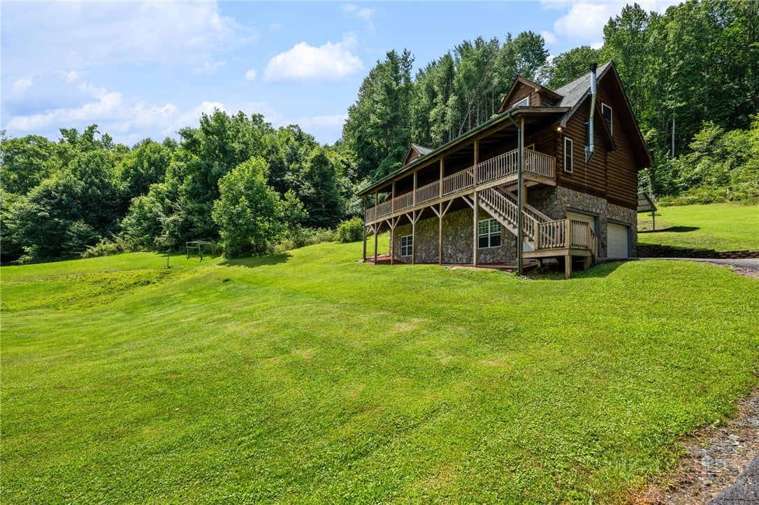 2717 Meat Camp Road